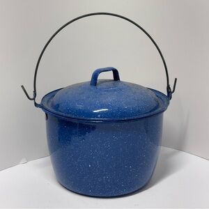 Decorative Enamelware Blue Speckled Pot with Lid